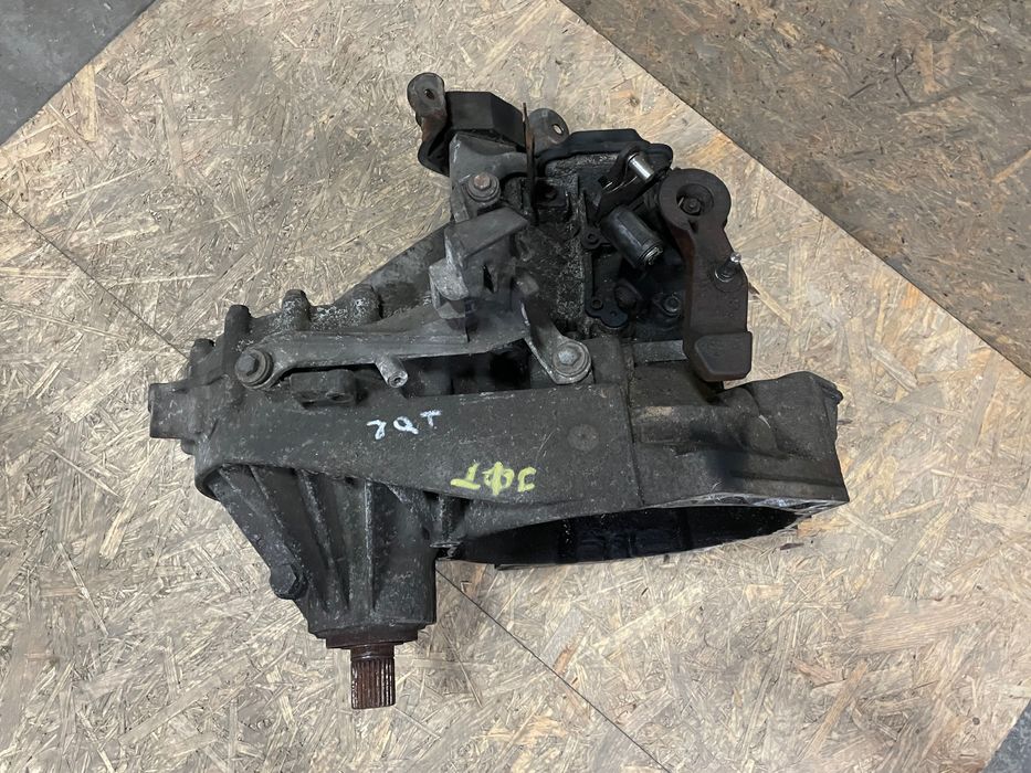 VW T5 1.9 tdi skrzynia biegów 5-biegowa JQT oryginał