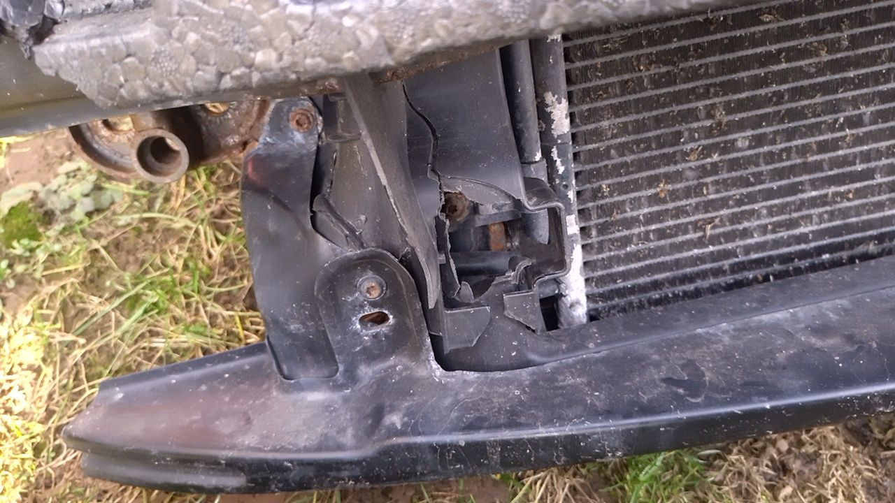 Pas przedni VW Golf V 1,9 2,0 TDI
