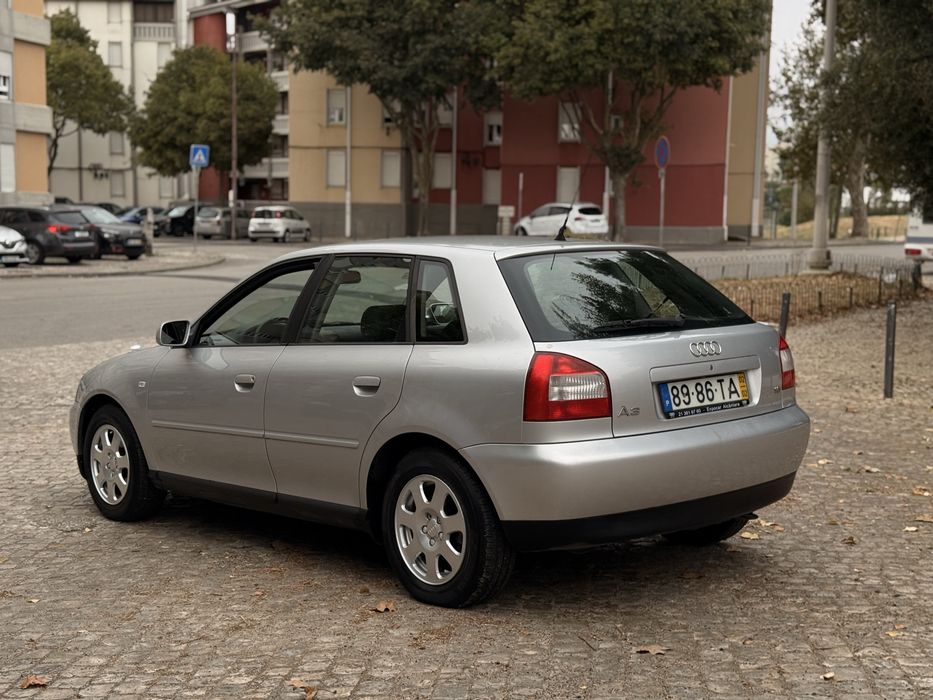 Audi A3 1.6i Apenas 135mil km de 2002 5portas