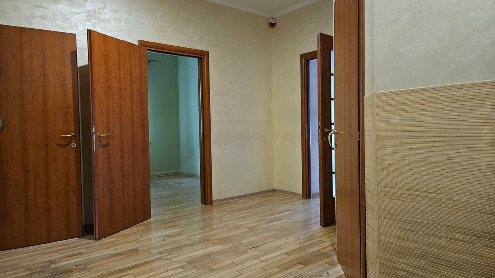 Бучанський район! Бобриця! Продаж будинка біля озера!