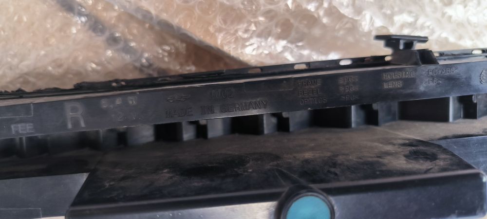 Правый поворотник на Audi Q7 4L  2010-2015 года Поворот ( LED11