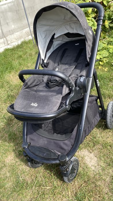 Дитяча коляска з зимовим коконом