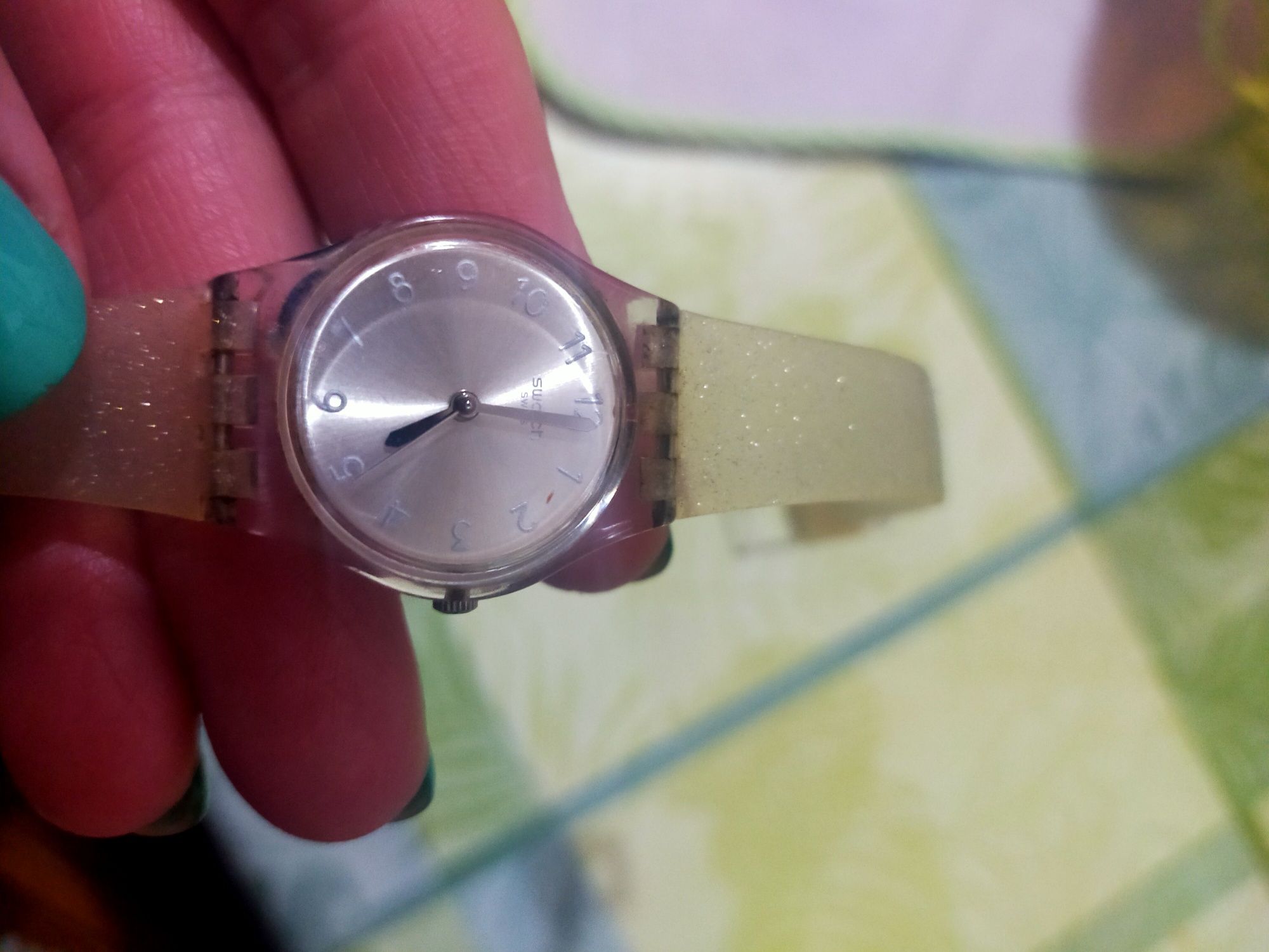 Relógio Swatch transparente