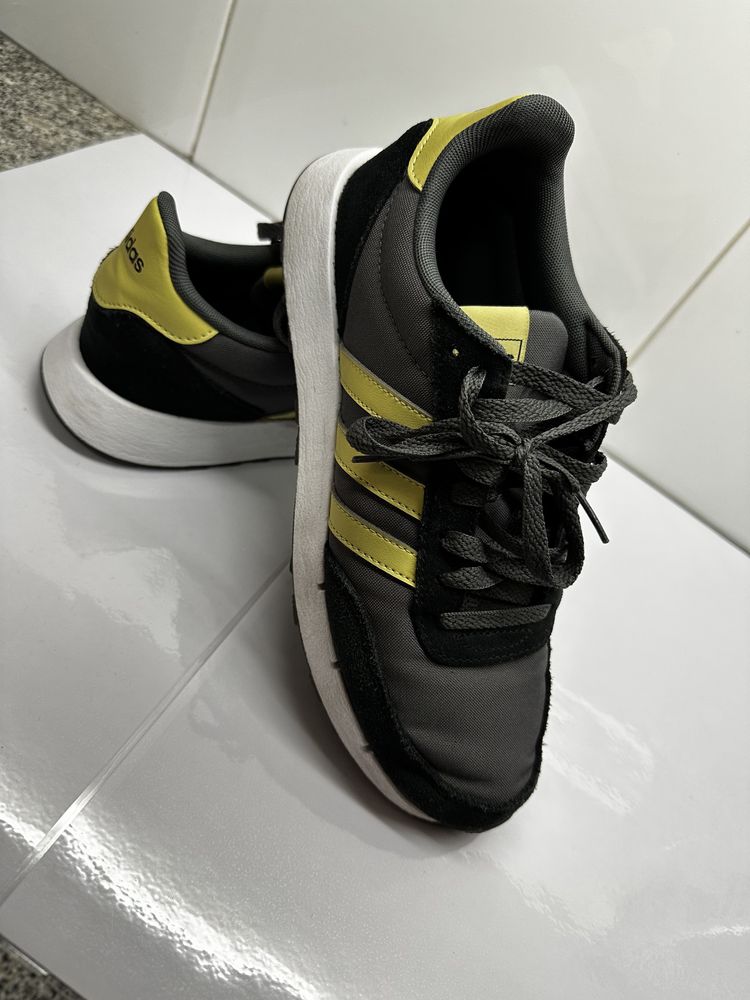 Vendo sapatilhas Adidas