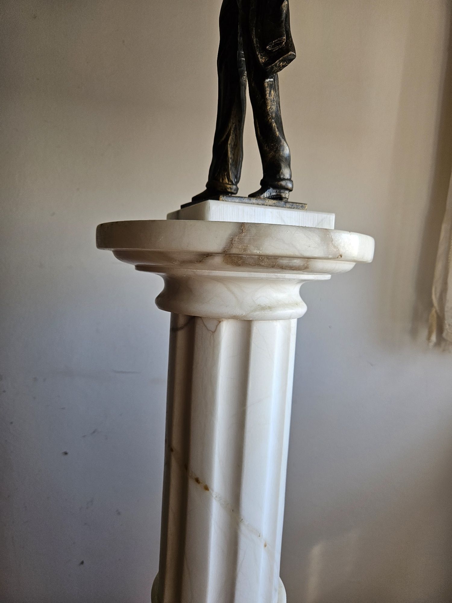 Estátua em Pedra Mármore