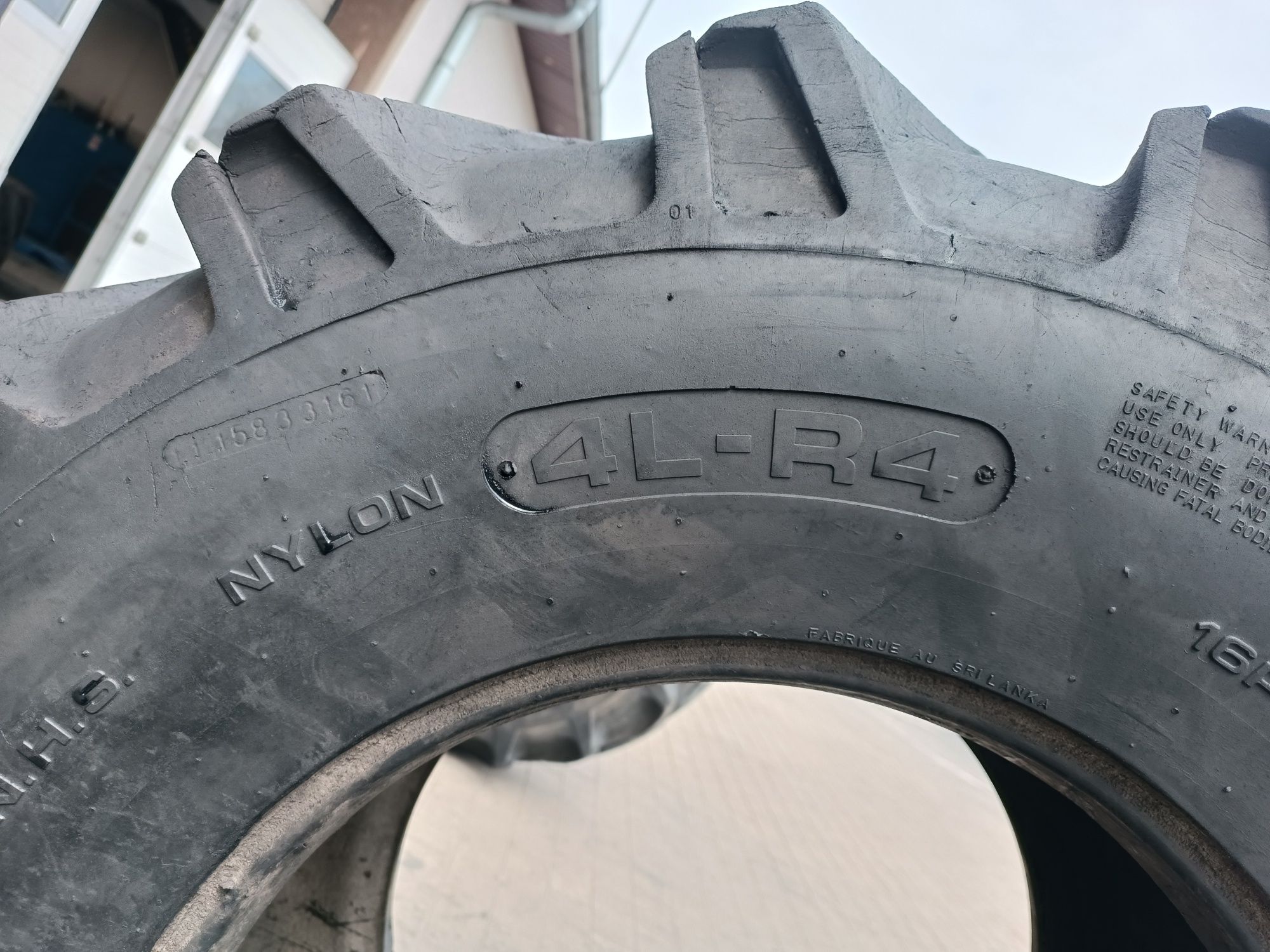 18-19.5 Solideal Tractionmaster 4l-R4