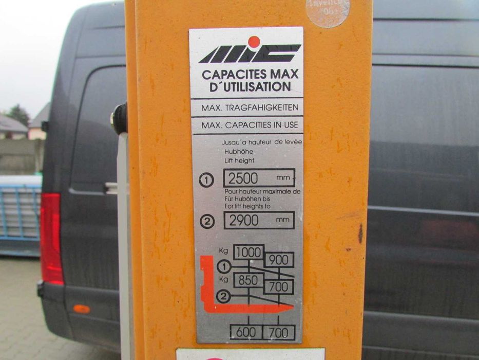 Wózek paletowy sztaplarka elektryczna
