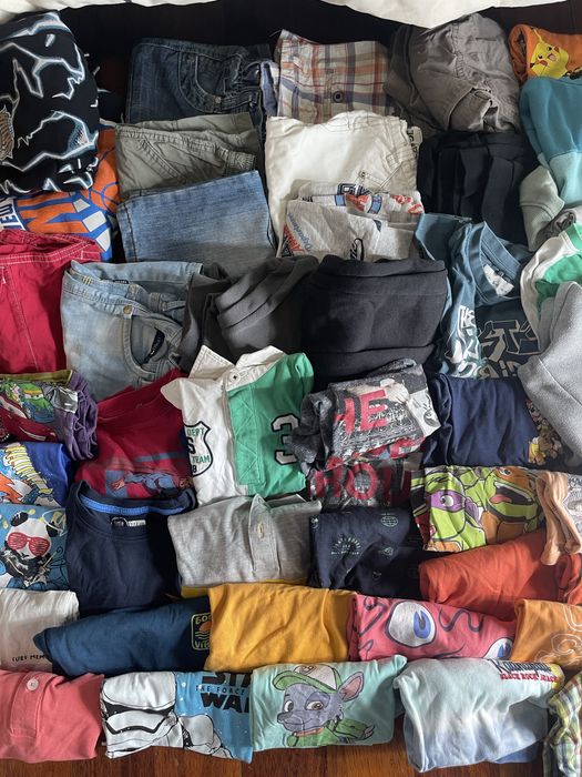 Lote de roupa de criança