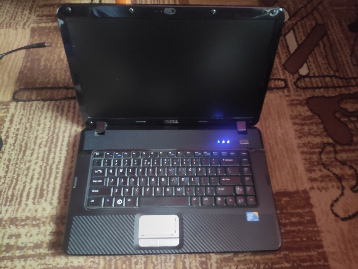 Laptop DELL 15,4 matryca czytaj opis