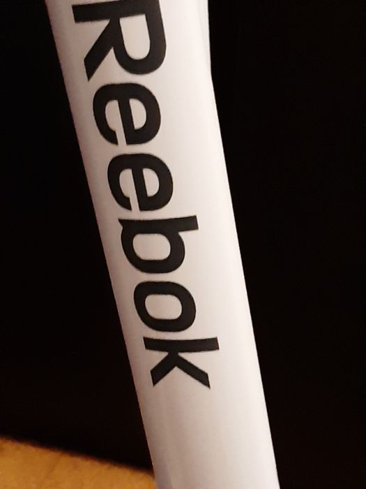 Elíptica Reebok de topo gama