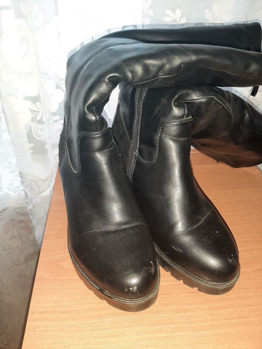 Сапожки на каблуку