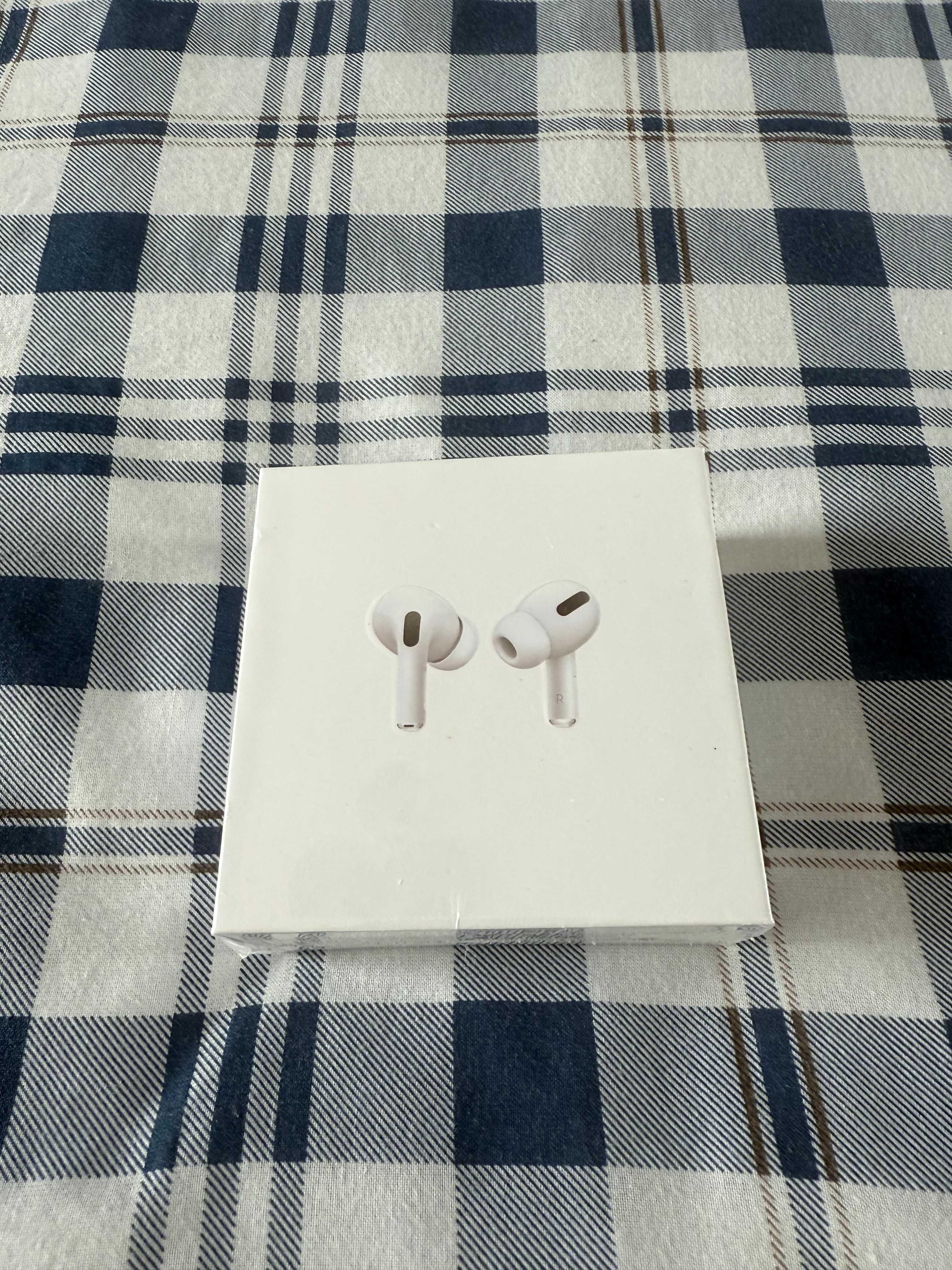 Nowe, zafoliowane słuchawki Apple AirPods Pro z etui MagSafe