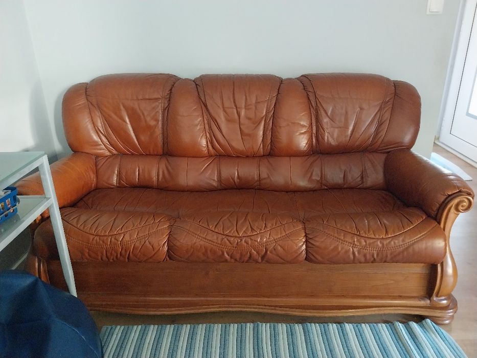 Sofá Castanho de Madeira