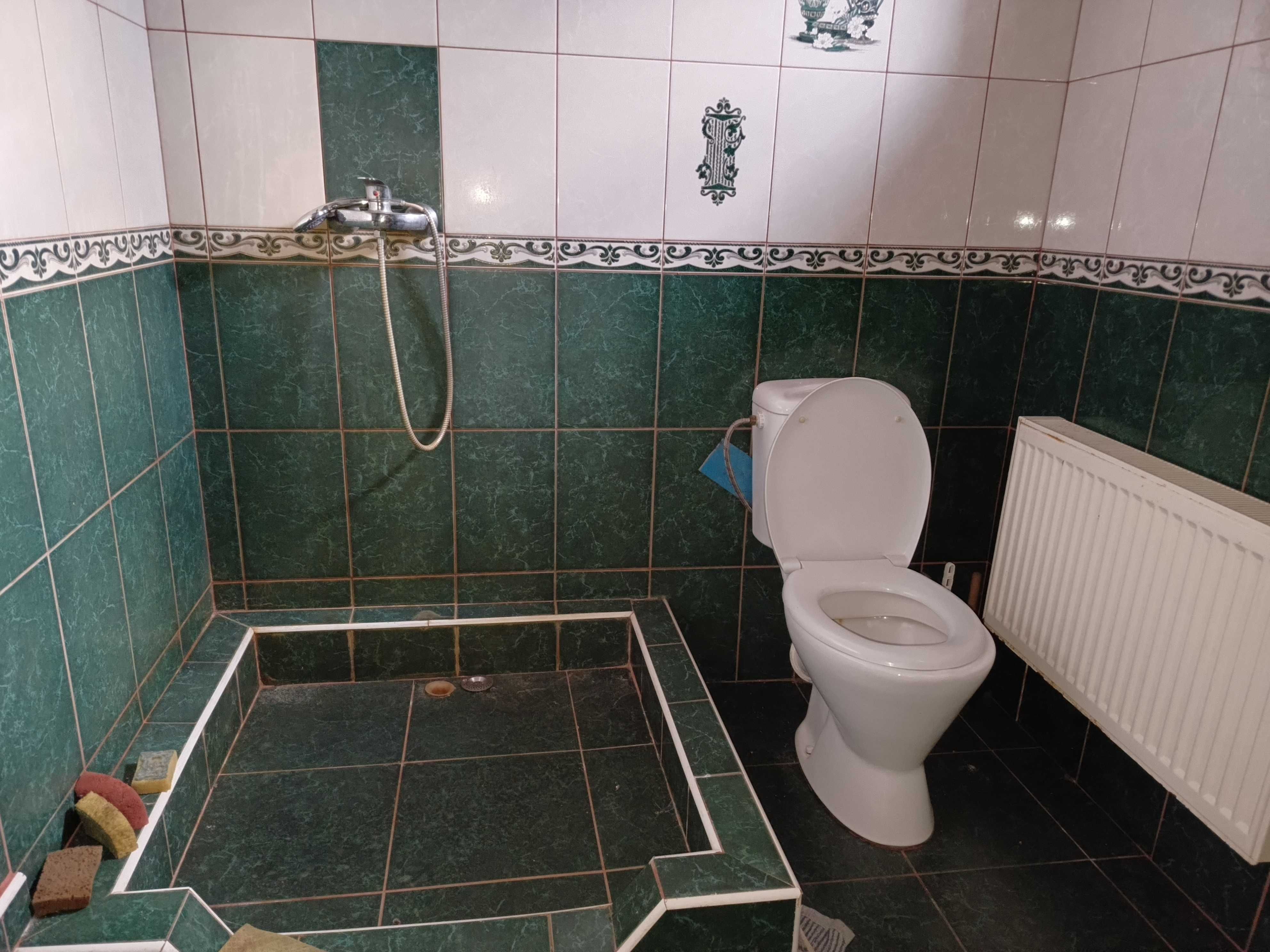 Продаю 2х эт коттедж в сосновом бору г.Мерефа