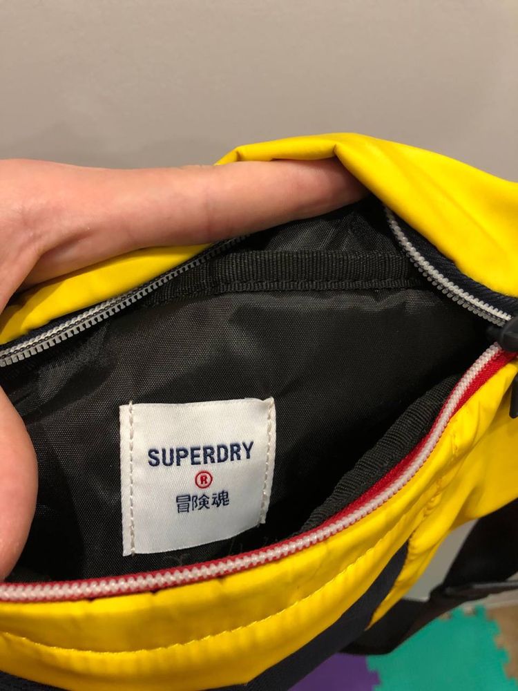 Сумка поясна Superdry / сумка на пояс / бананка