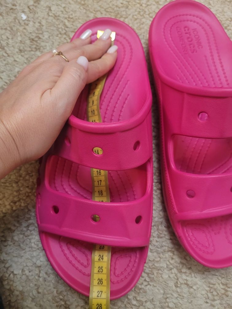 Продам Crocs шльопнці W11