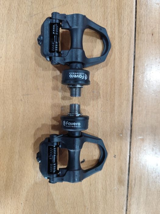 Pedais Favero assioma duo