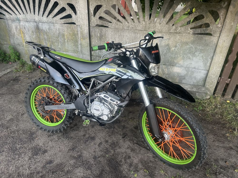 Asix  250 ccm! Stan BDB!