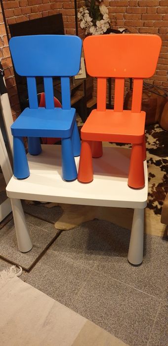 Mesa e cadeiras IKEA