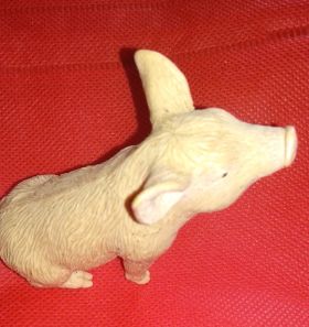игрушка поросенок пластик качество! фигурка свинья свинка сидит звери