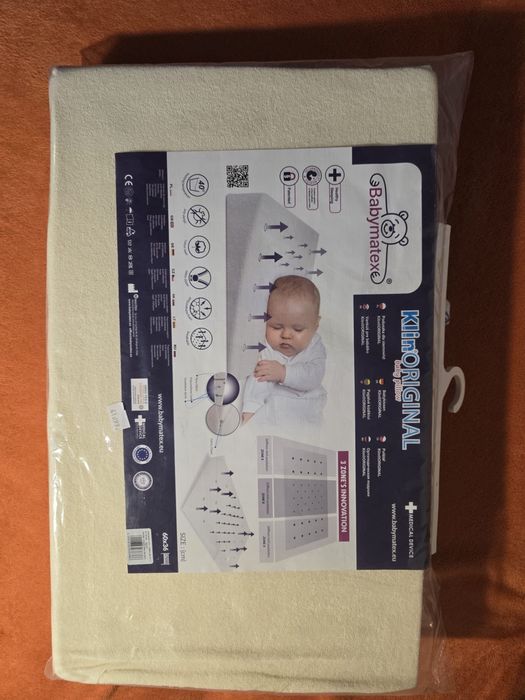 Sprzedam lozeczko nuna z nowym materacem i poduszką