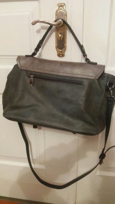 Сумка жіноча з шкірзамінника.