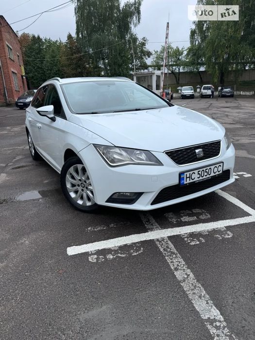 Авто SEAT Leon 2016