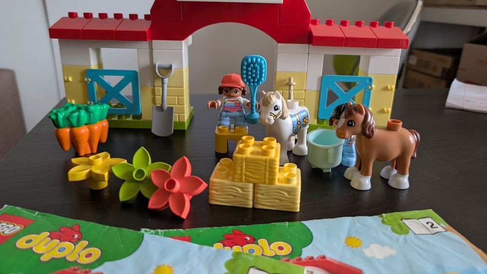 lego duplo 10951 конюшня