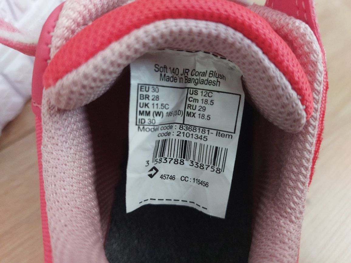 Buty sportowe DECATHLON r. 30 dziewczynka