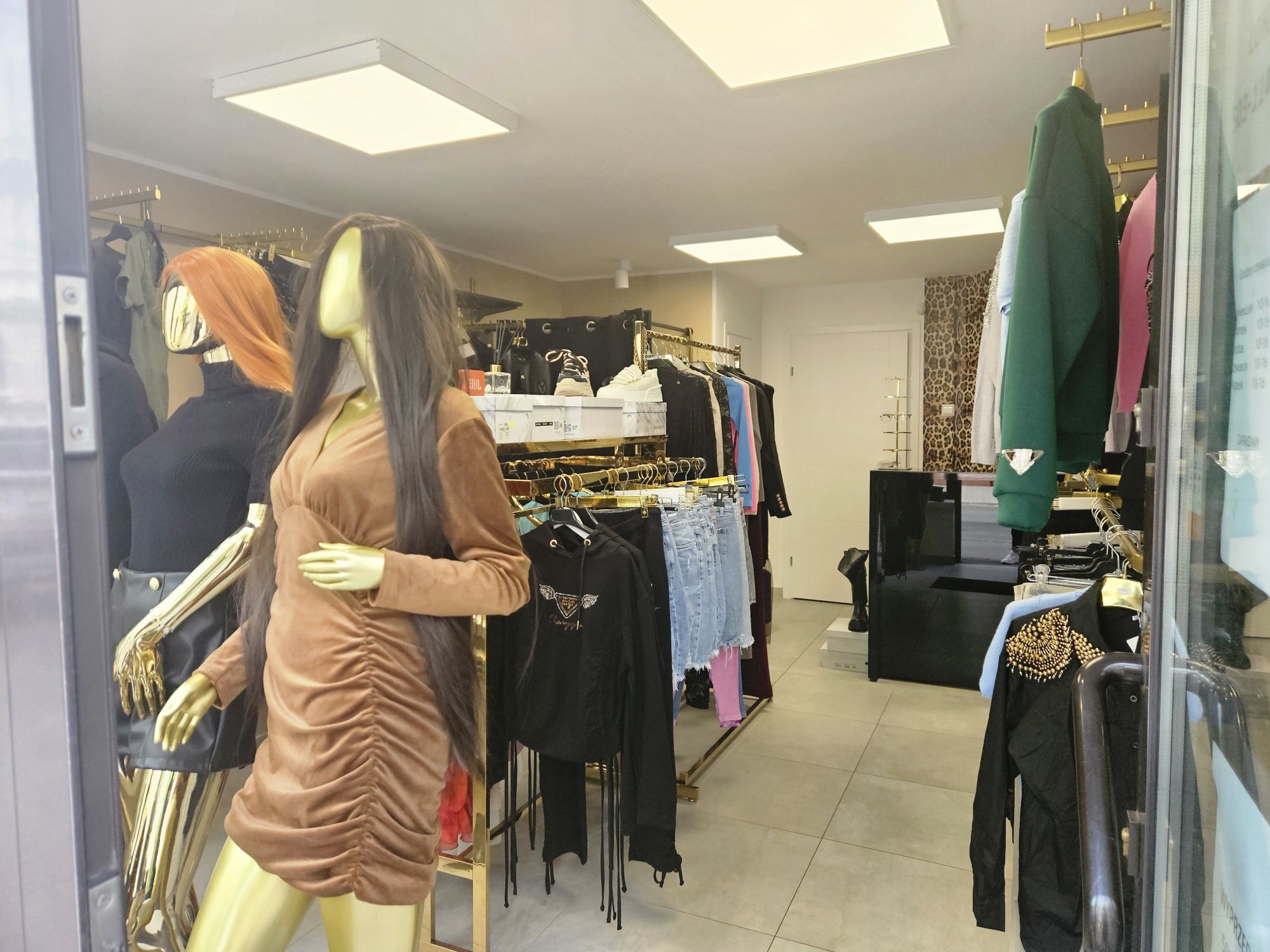 Lokal handlowy usługowy biurowy