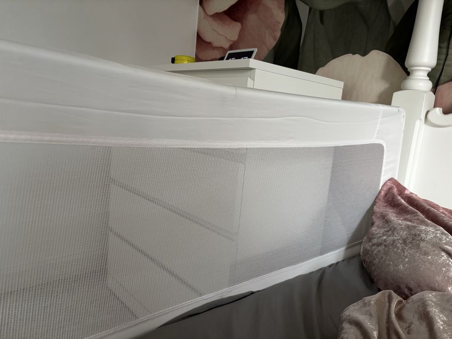 Barierka zabezpieczajaca lozko