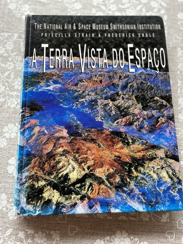 Enciclopedia : terra vista do espaço