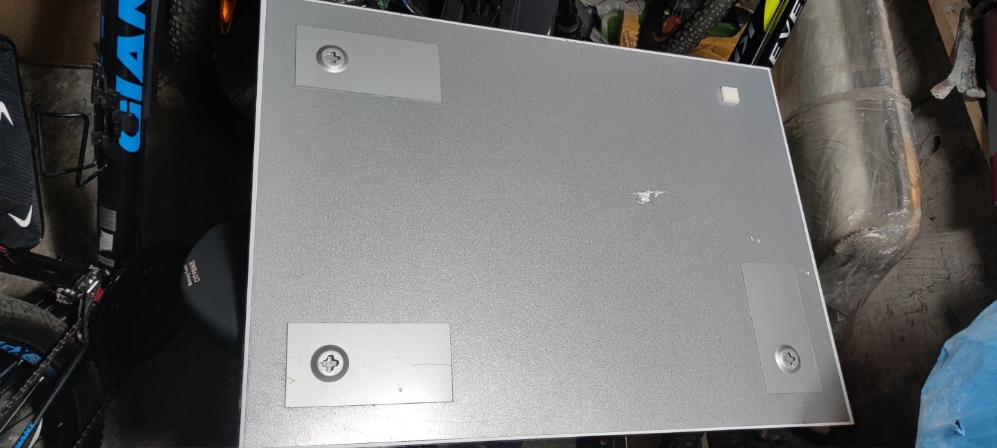 Szklana tablica magnetyczna na ścianę, biała, 700 x 500 mm