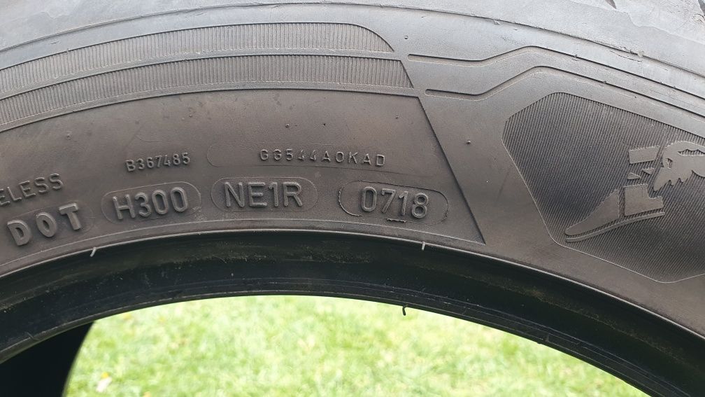 Opony letnie Goodyear 225/55/17 2szt asymetric 3