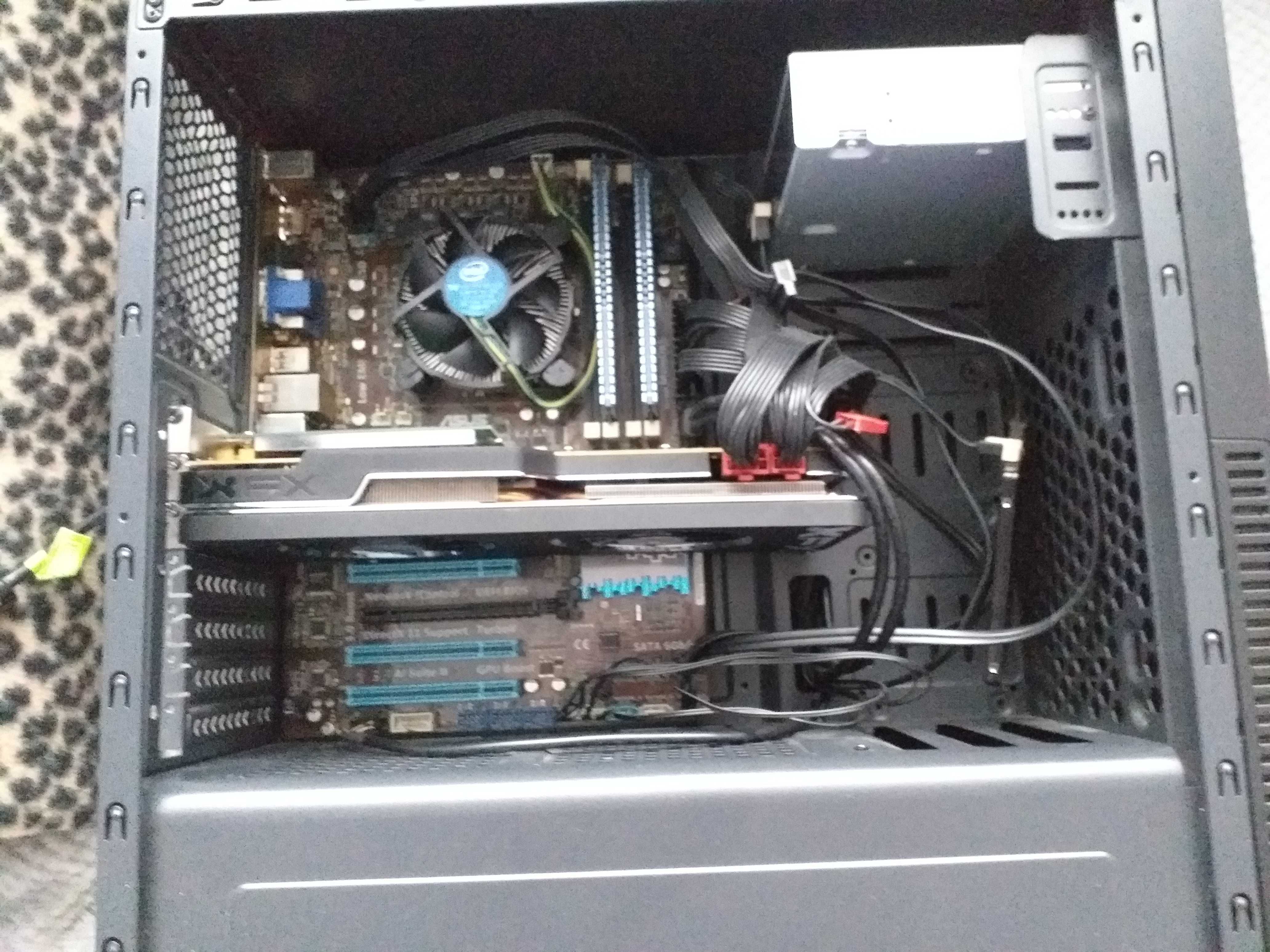 PC Intel Core i7-3770K, 8 GB 2400, XFX R9 290 4GB RAM 512 Bit, 1TB SSD