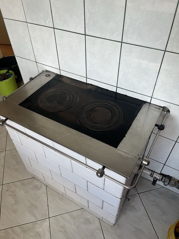 Sprzedam piec kaflowy