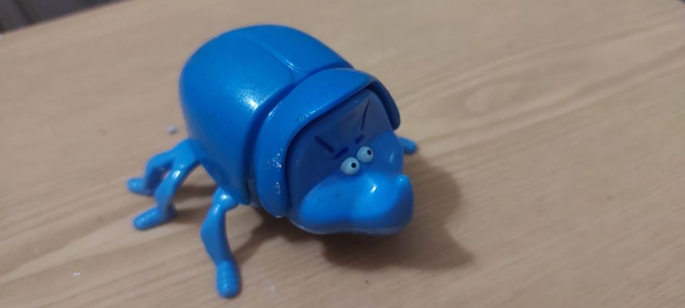 Жук заводной продам