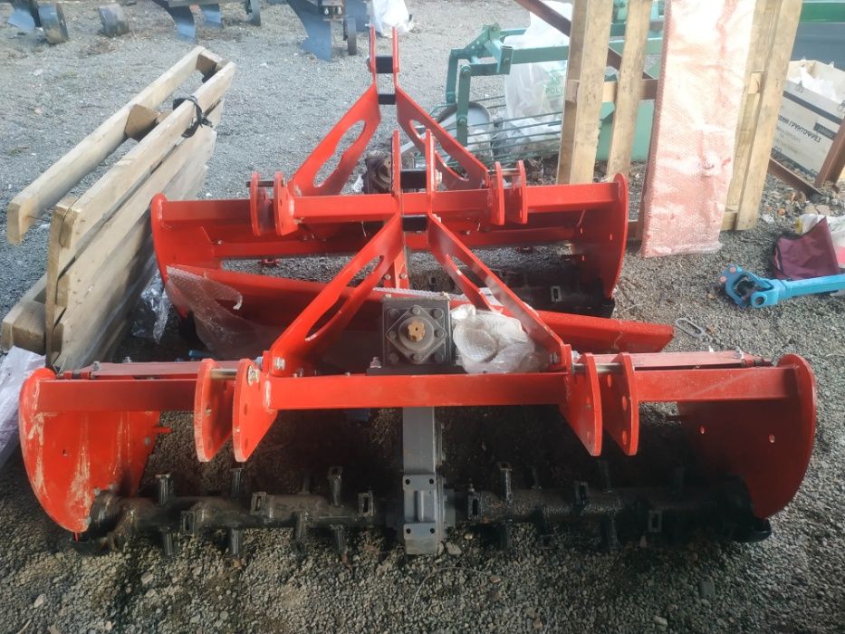 Грунтофреза до мінітрактора ЗАРЯ.