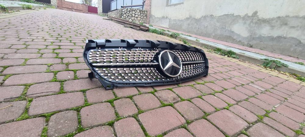 Mercedes Benz CLA решотка ришітка гриль  C117 W117 2013р-2019р