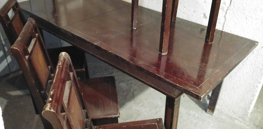 Stół drewniany z 4 krzesełami transport gratis