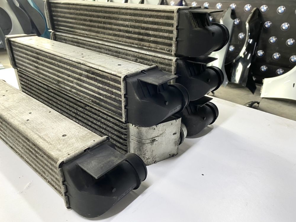 Интеркулер BMW E39 M47 M57 2.0 d 3.0 d 2.5 д Інтеркулер БМВ Е39 М57
