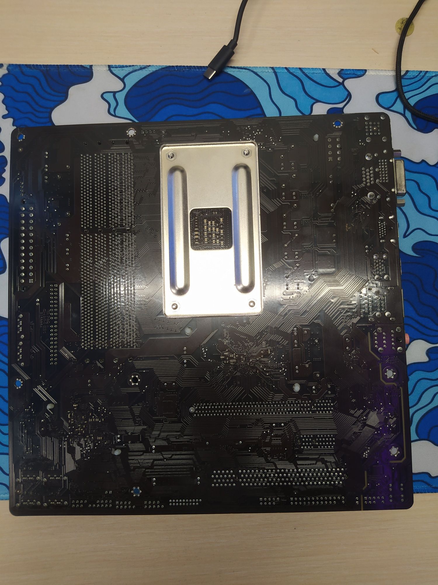 Материнская плата 

GIGABYTE

GA-78LMT-USB3