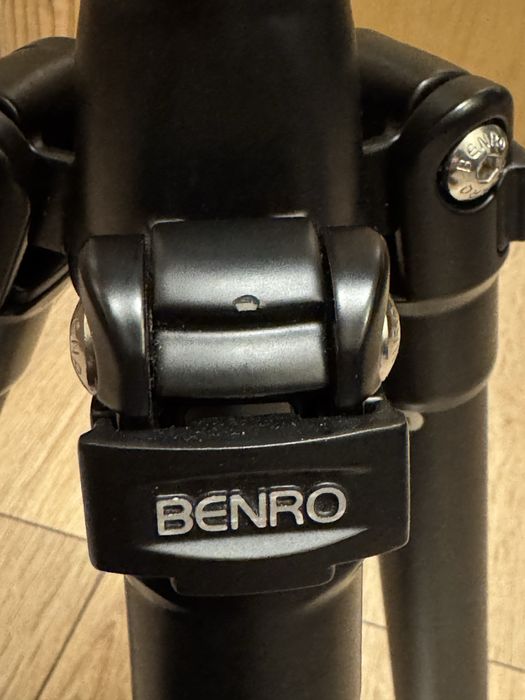 Statyw Benro A269M8 z głowicą B-1