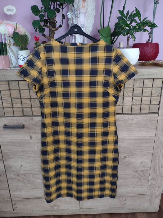 Elegancka sukienka wizytowa r.L