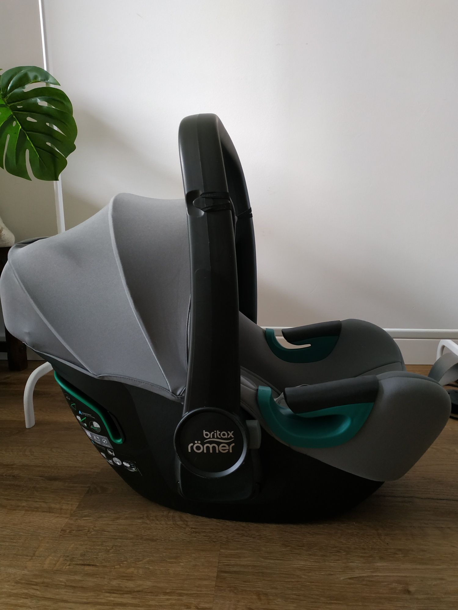 Fotelik samochodowy łupina jak nowa Britax Romer Baby-safe 3 i-size