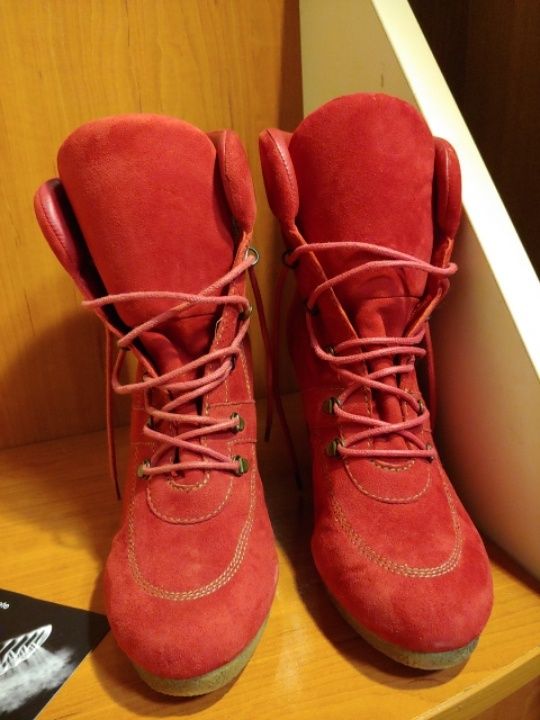 БУ 39 GEOX ботинки червоні снікери