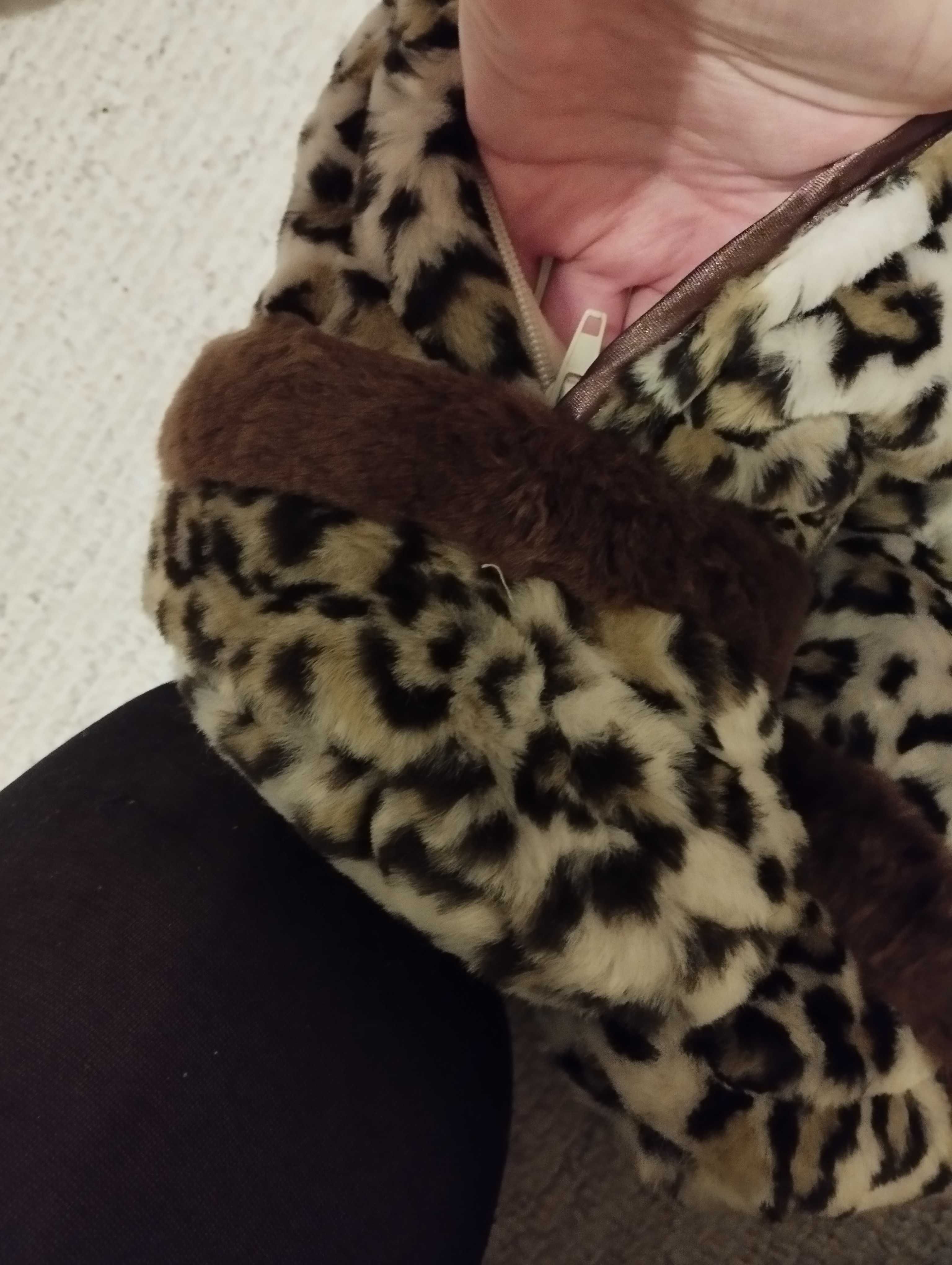Włoski kombinezon 6/9 miesięcy firmy Bebe d"Amour panterka