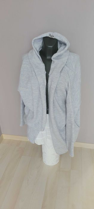 sweter oversize niebieski