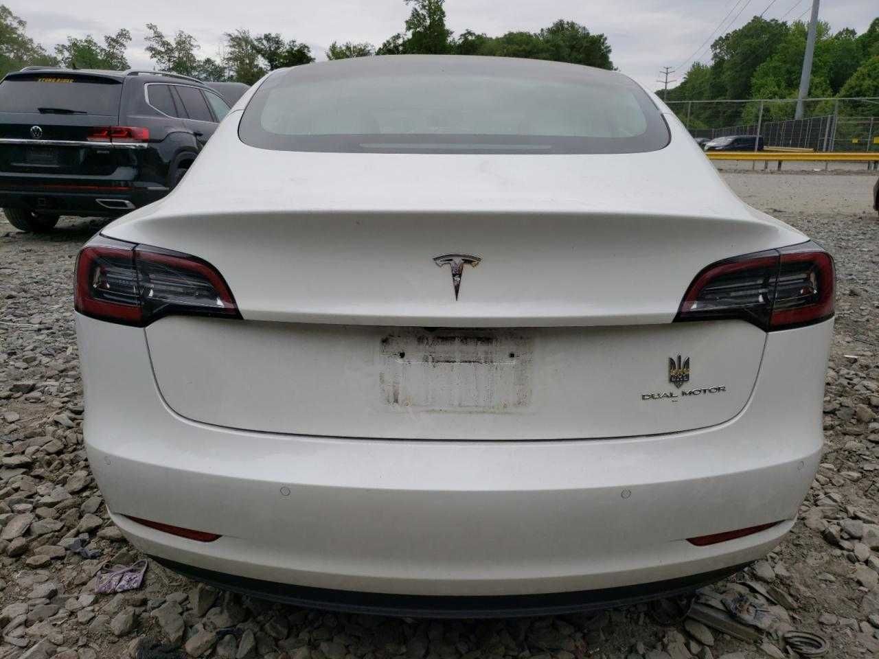 Tesla Model 3 (2021)