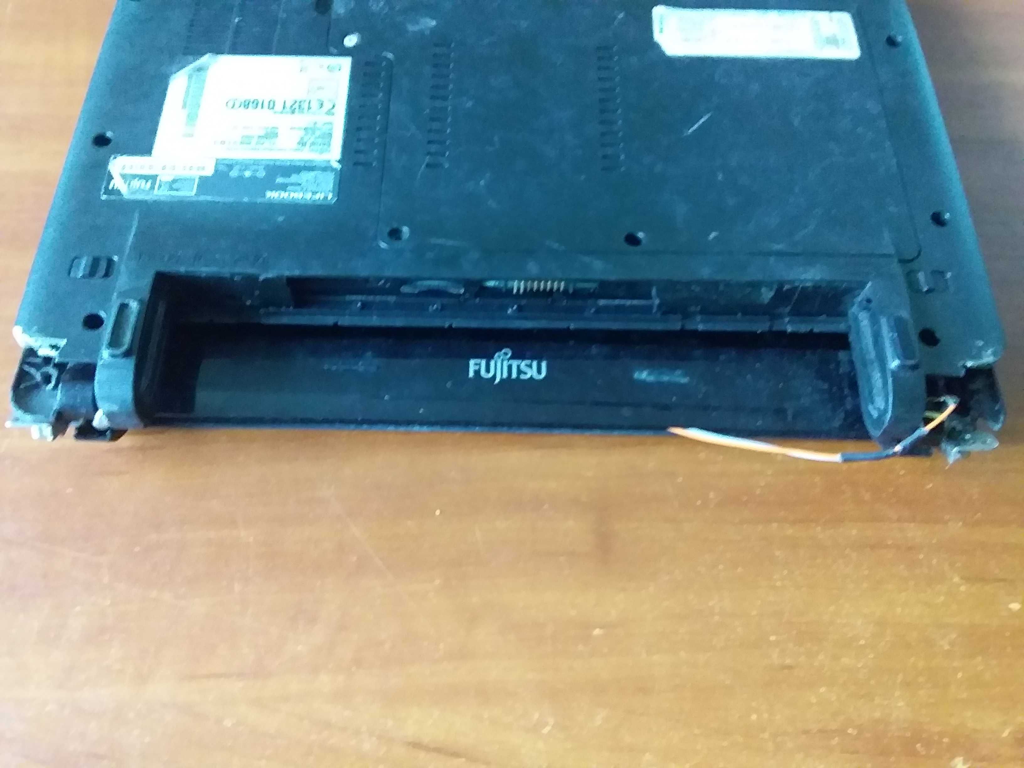 Нетбук Fujitsu Lifebook PH530